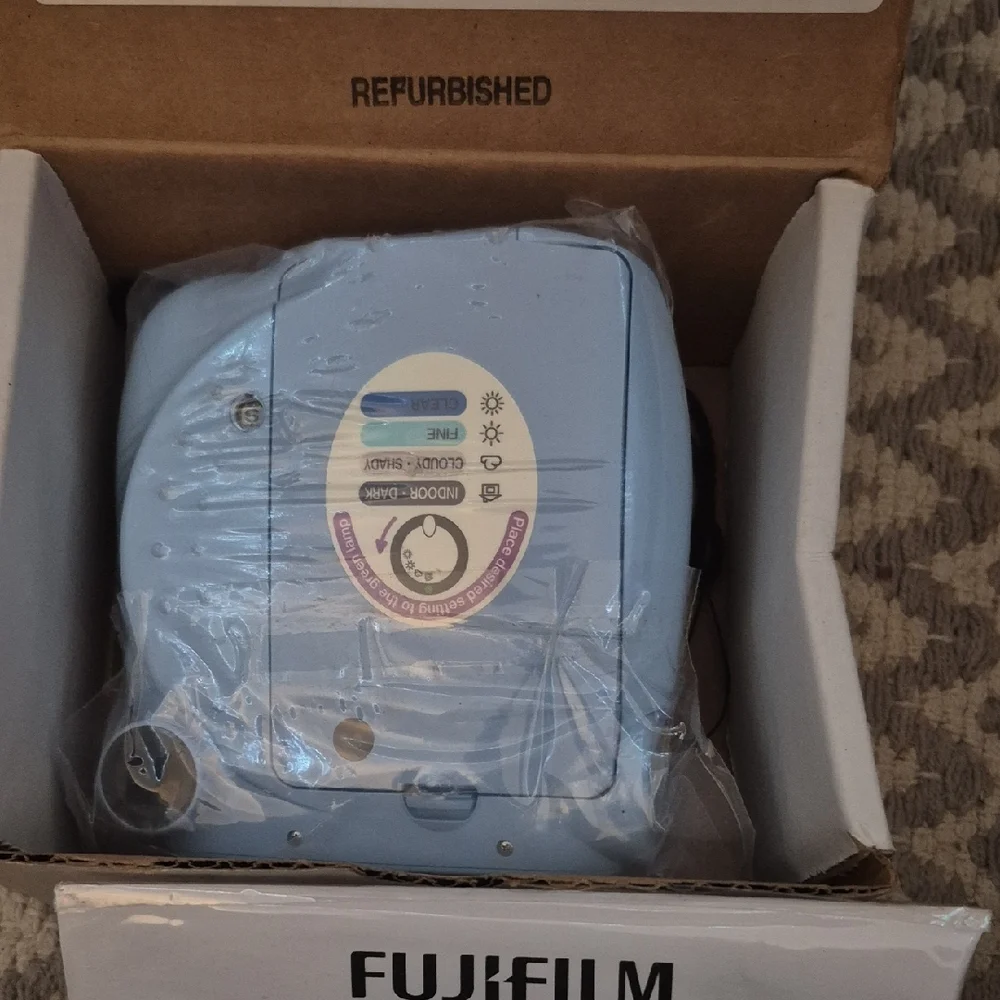Fujifilm Instax Mini 7S Instant Camera - Blue
